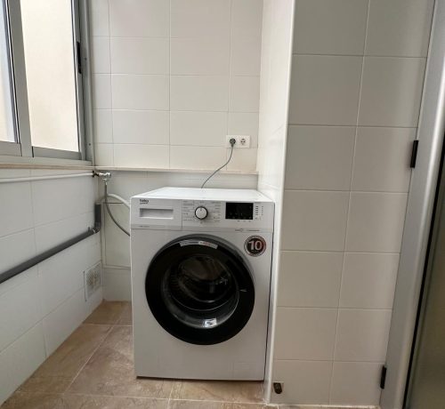 1e90b358-c60f-437f-ac43-17dc0b136b6c